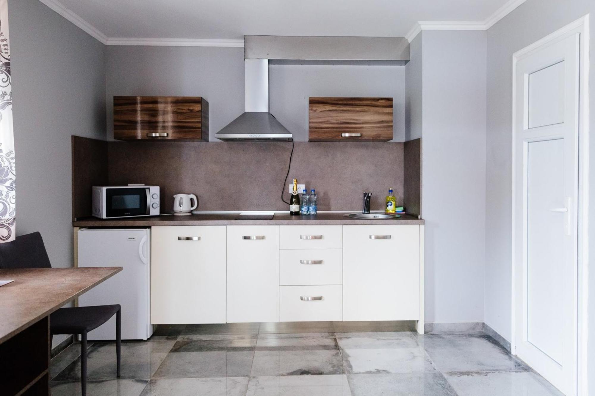 Odessa Mama Appartement Bijela